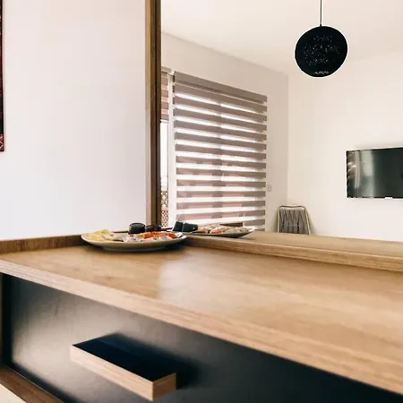 1 Bed Flat In
