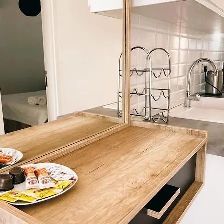 1 Bed Flat In * Vokolidha